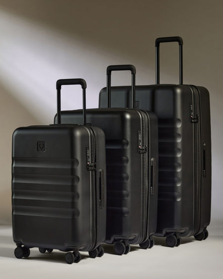 Icon Stripe Set with Biggest Carry-On in Black