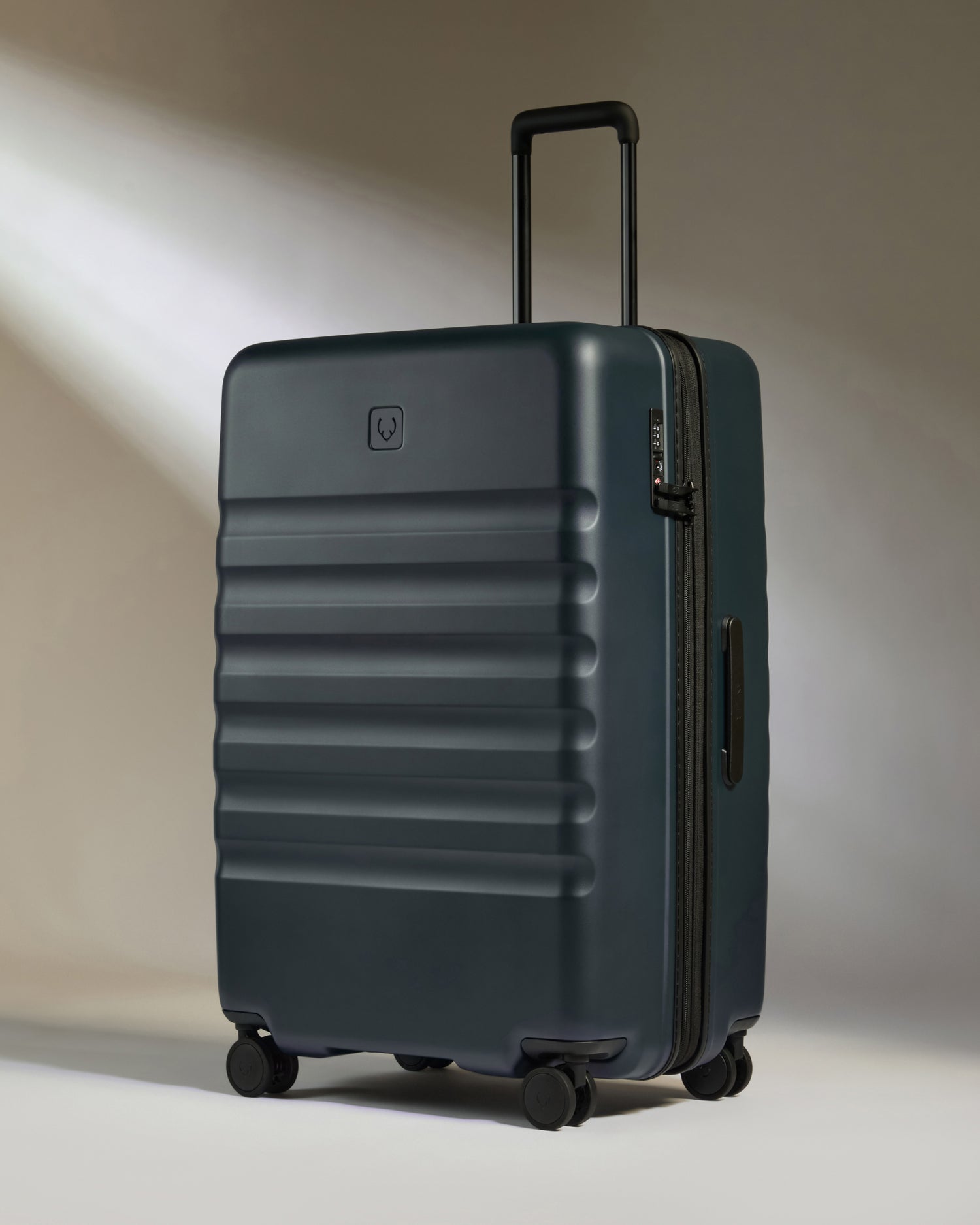 Large  Suitcase in Indigo Blue - Icon Stripe