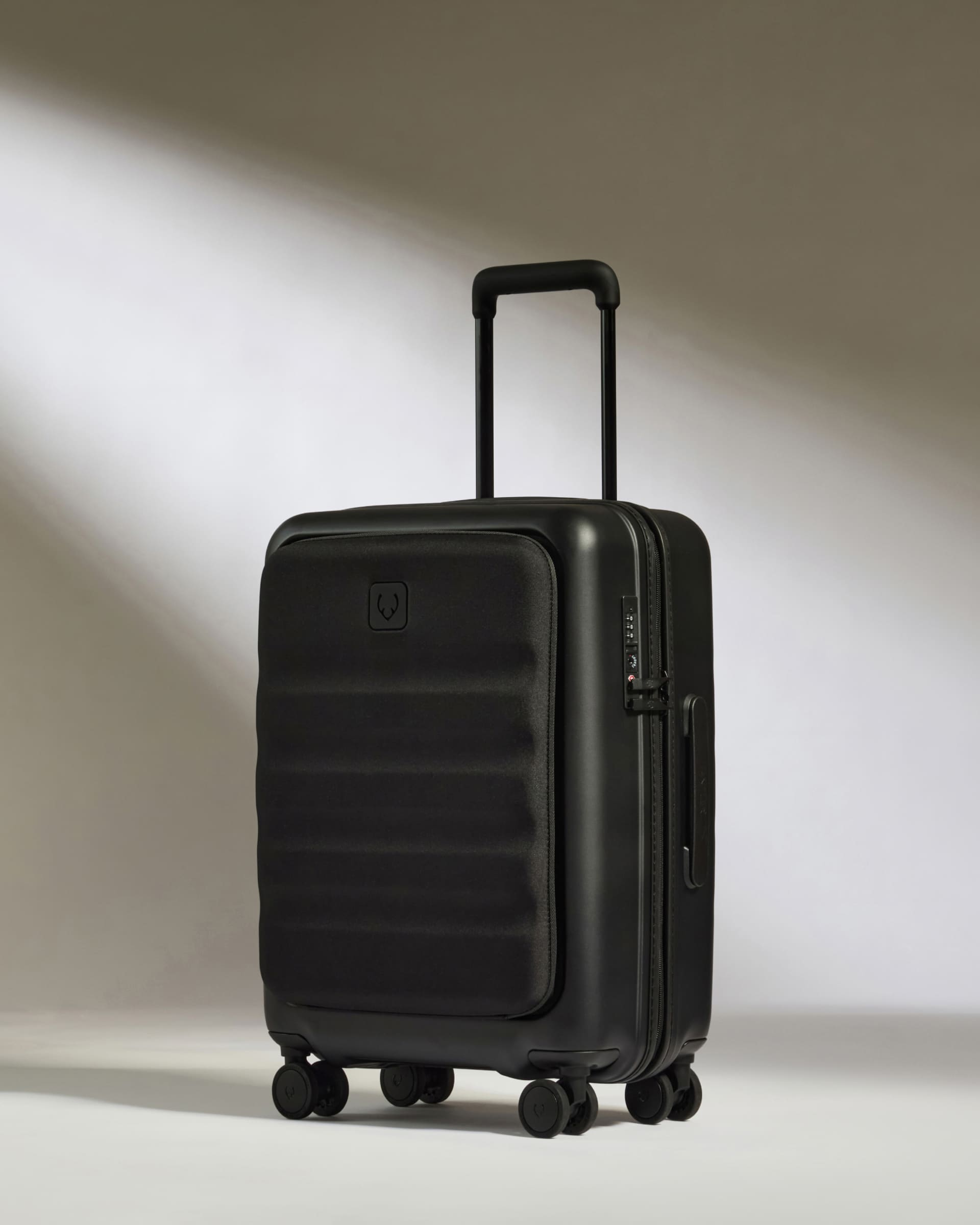 Roll aboard suitcase online