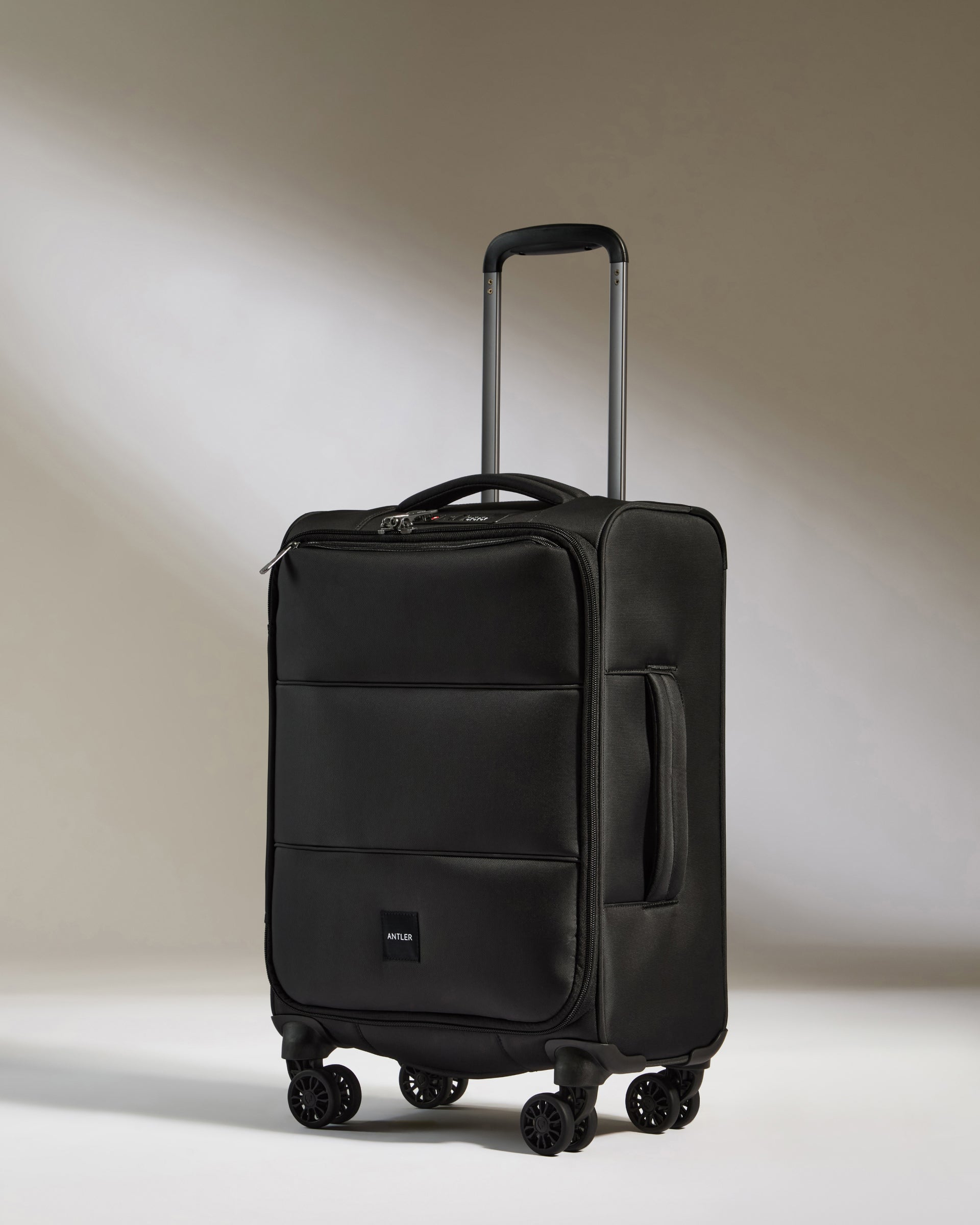 Black cabin orders size suitcase