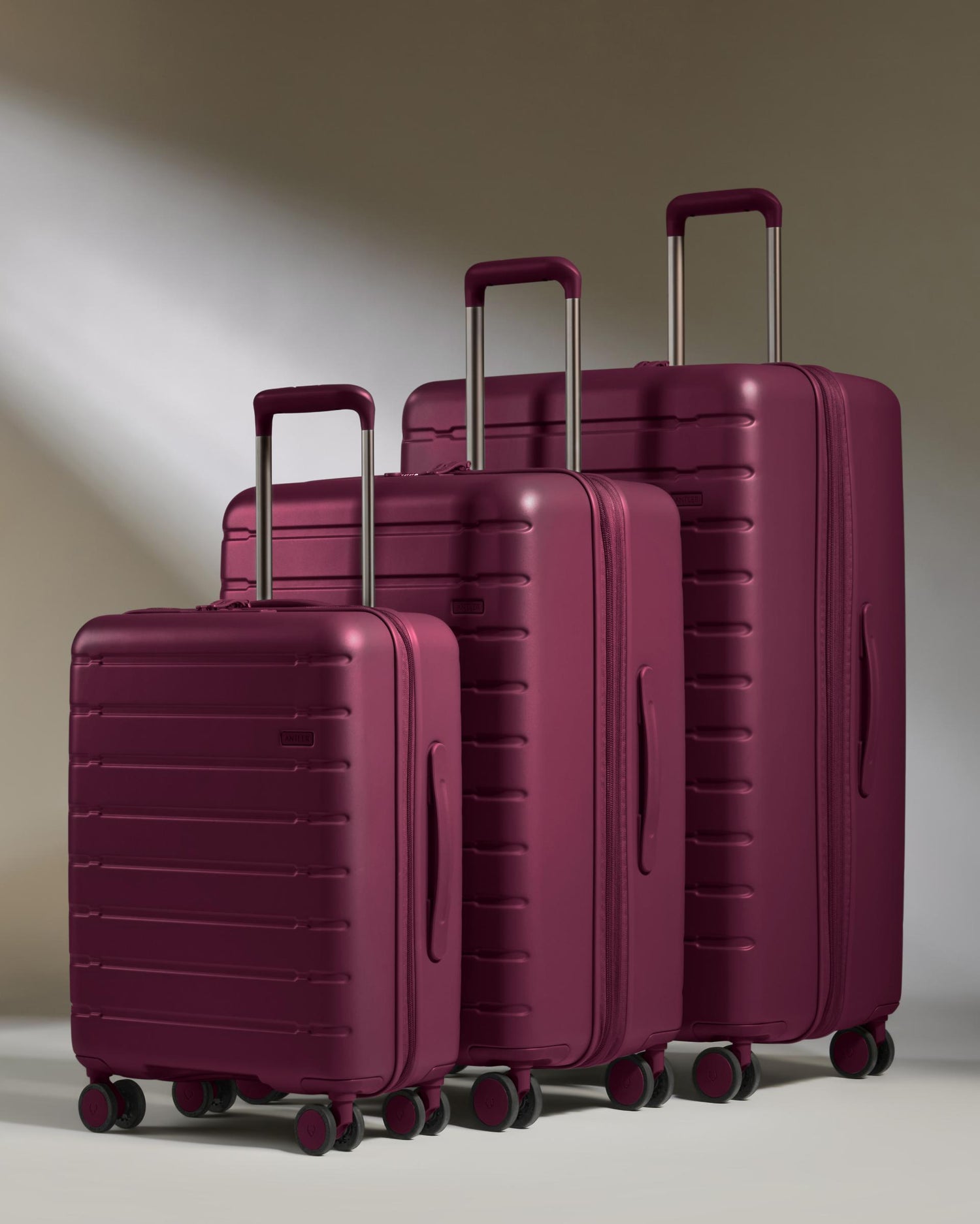 Expandable Carry-on Luggage Set in Berry Red - Stamford 2.0