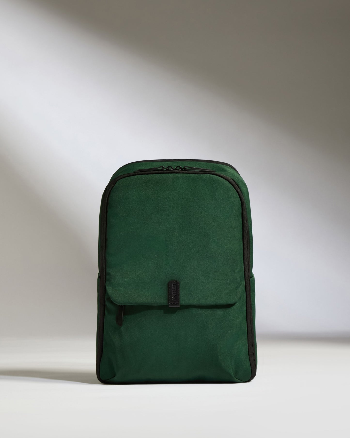 Backpack in Antler Green