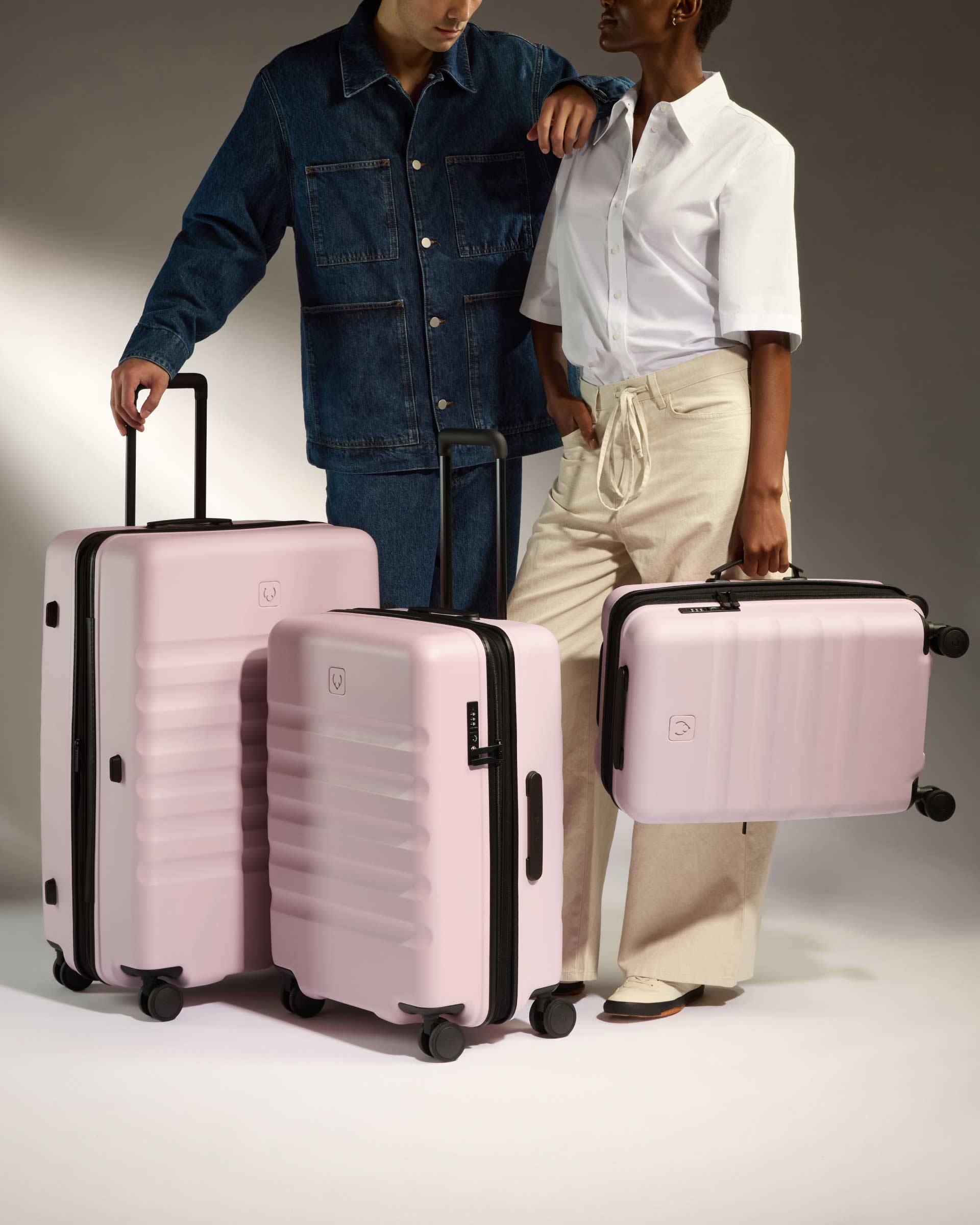 Expandable Carry on Luggage Set in Moorland Pink Icon Stripe