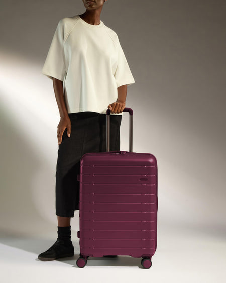 Medium Suitcase in Berry Red - Stamford 2.0