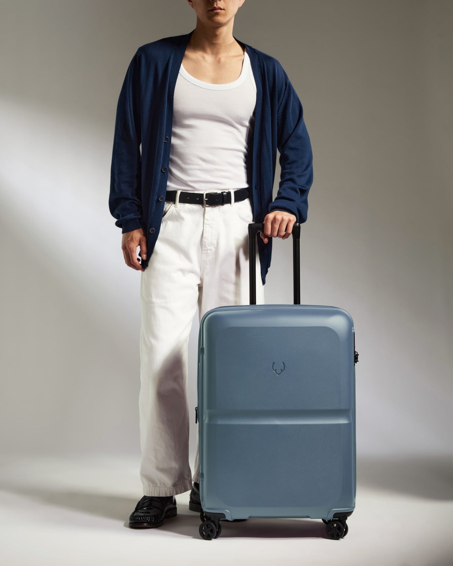 Medium Luggage in Cove Blue - Single Stripe