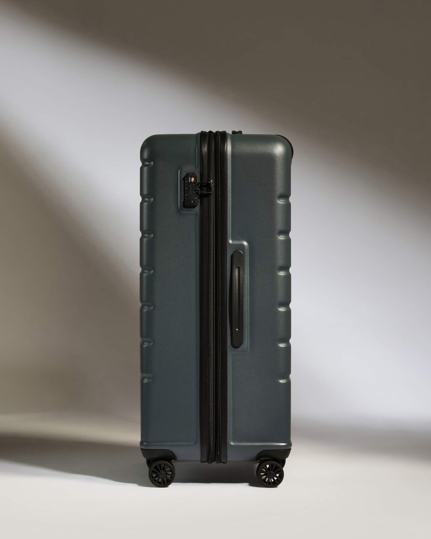 Large Luggage in Granite Gray - Logo