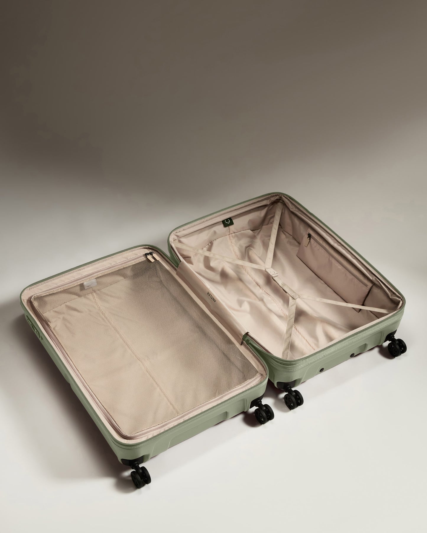 Expandable Carry-on Luggage Set in Clover Green - Single Stripe