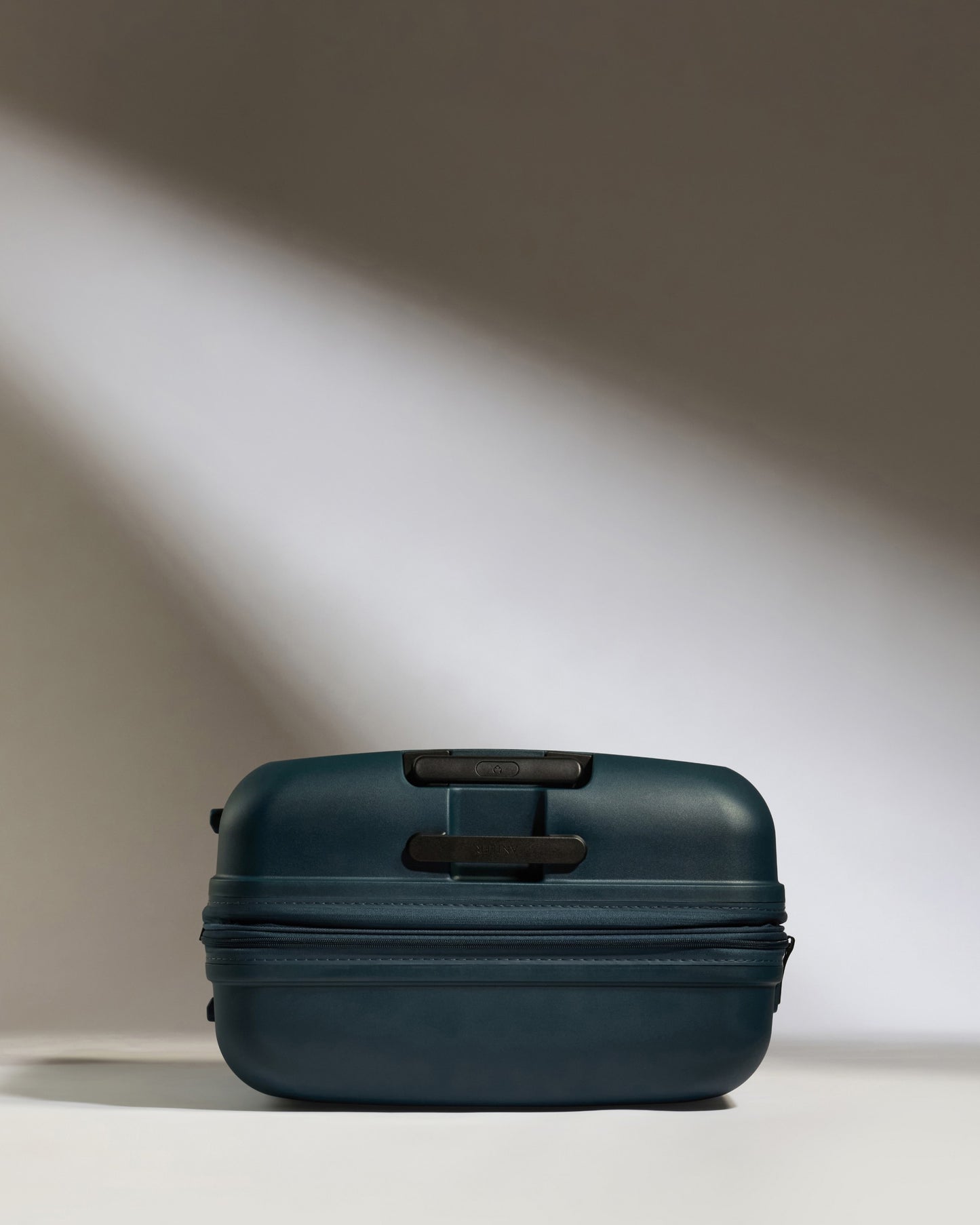 Large Luggage in Indigo Blue - Single Stripe