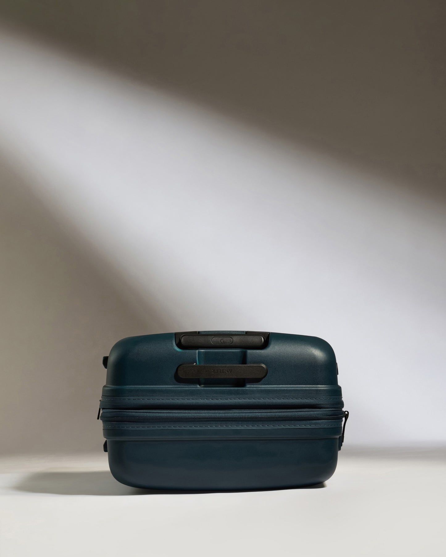 Medium Luggage in Indigo Blue - Single Stripe