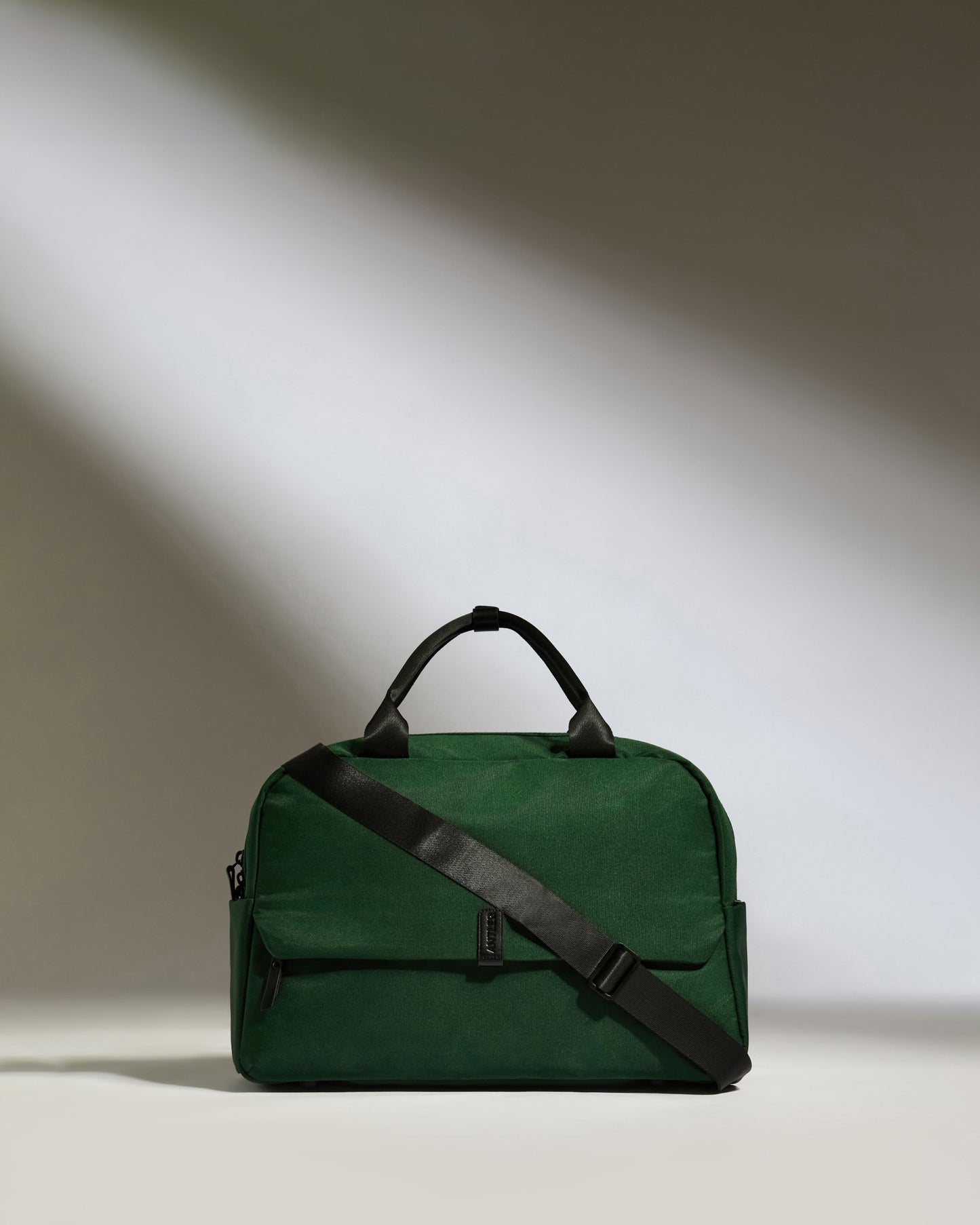 Overnight Bag in Antler Green