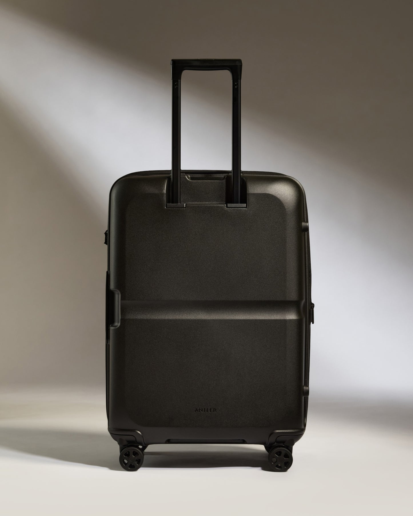 Medium Luggage in Black - Single Stripe