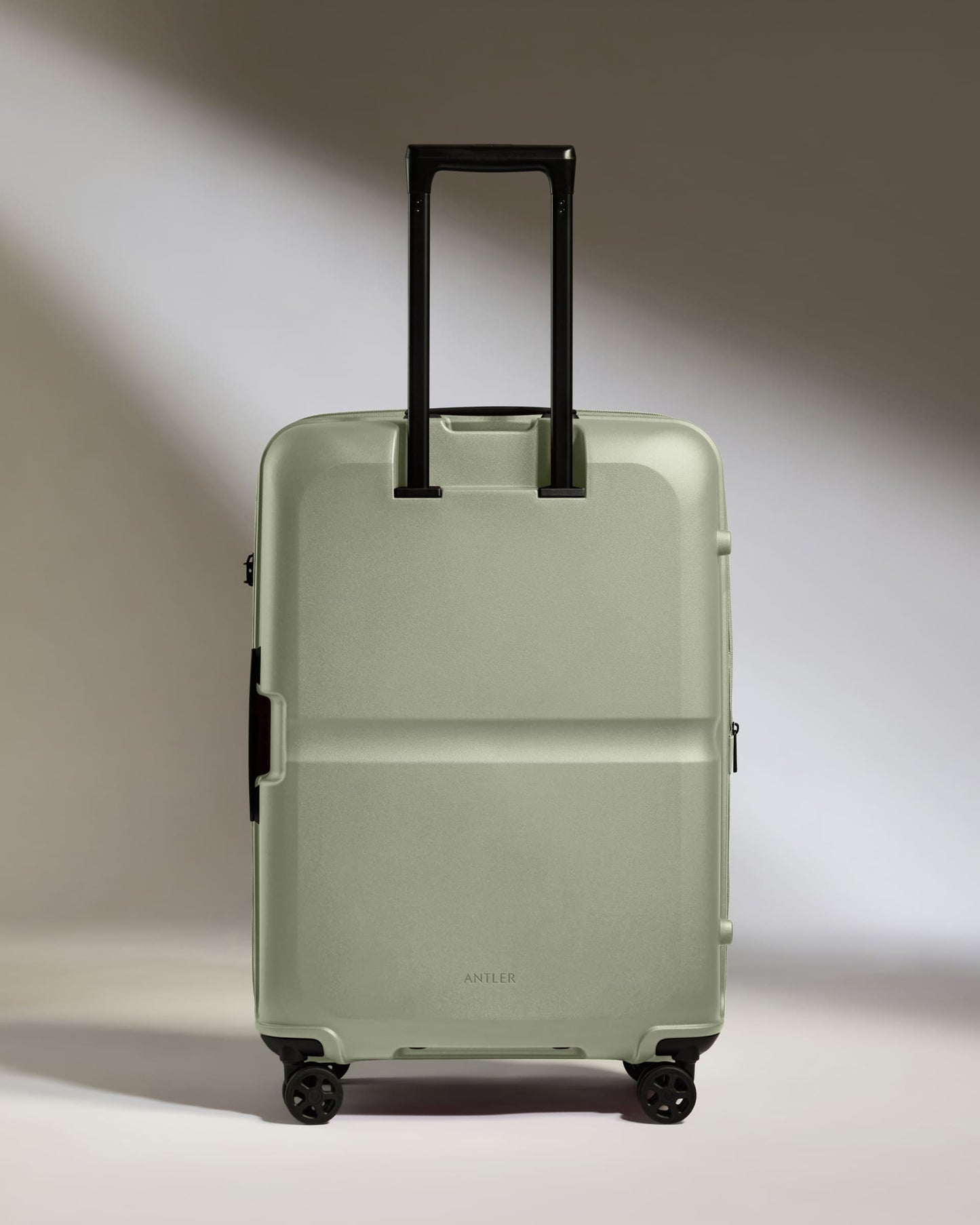 Medium Luggage in Clover Green - Single Stripe