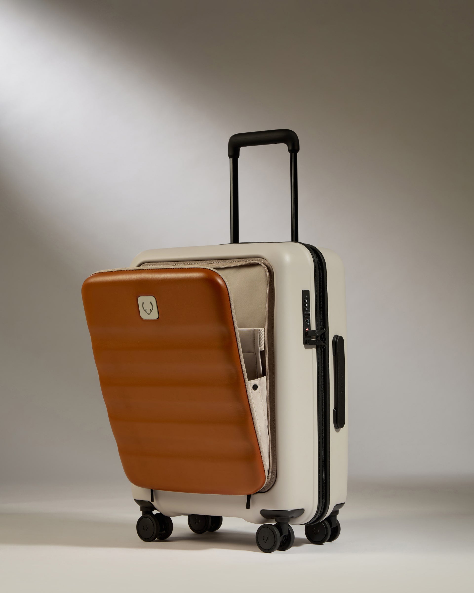 Carry on with Pocket Luggage in Tan Leather 1914 Collection