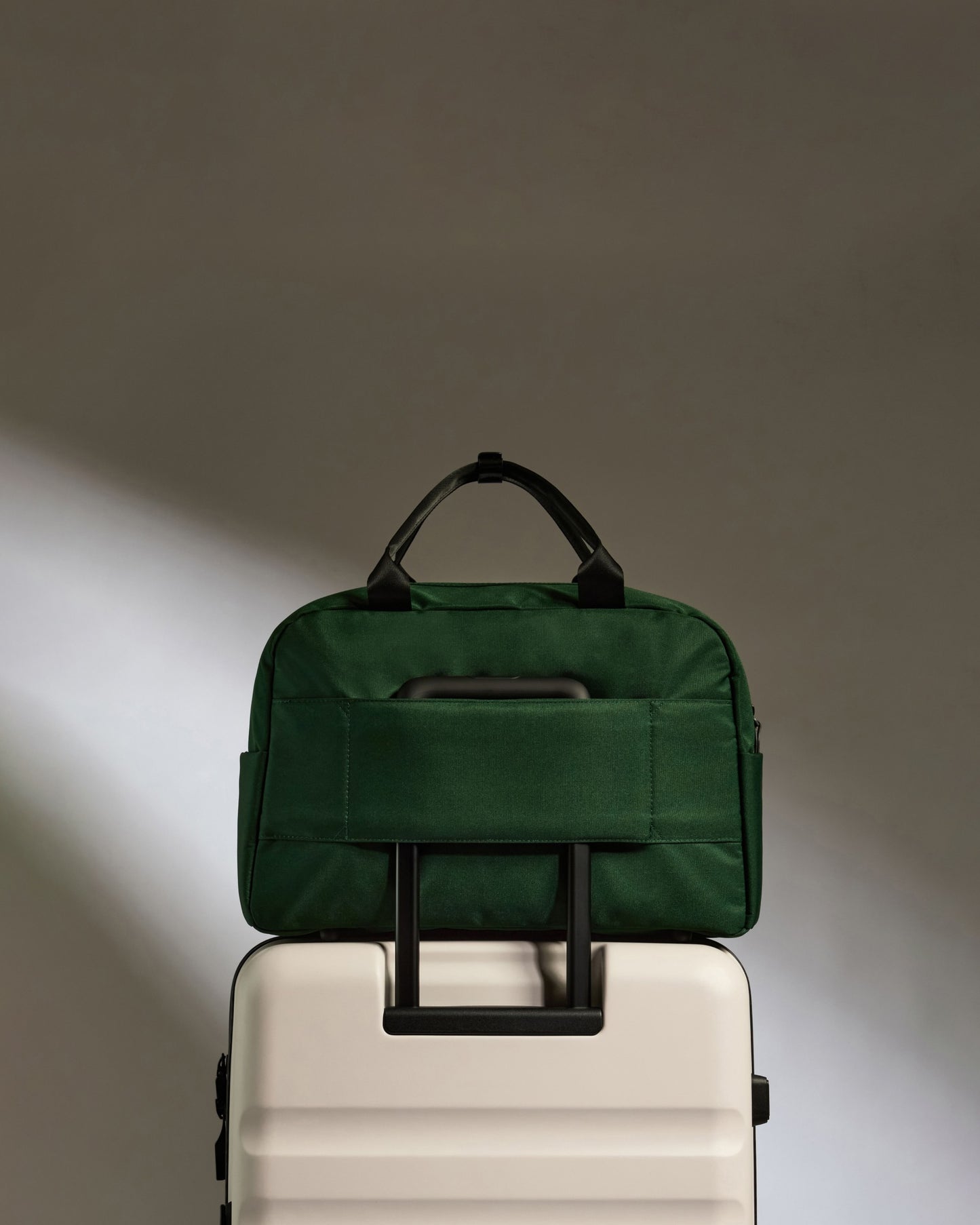 Overnight Bag in Antler Green