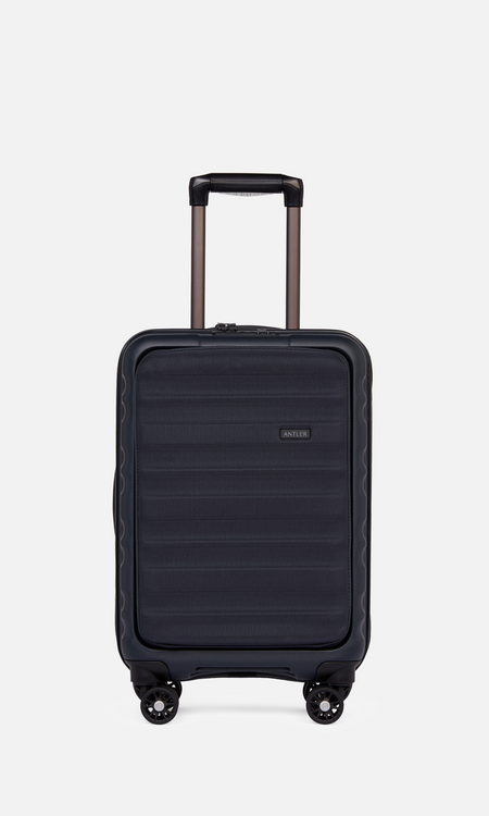 Clifton Carry-On With Pocket in Navy